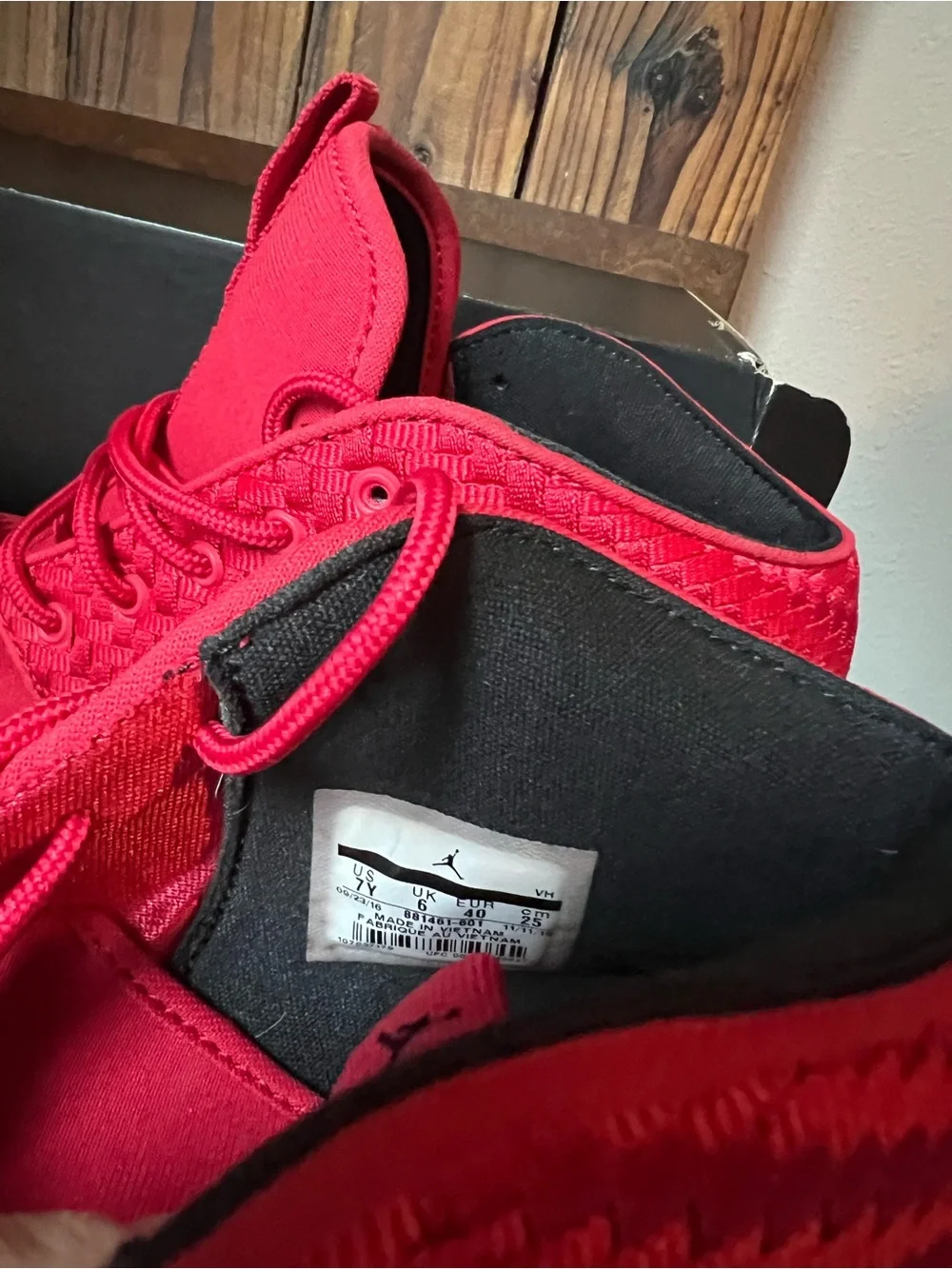 Jordan Kids Red High-Top Sneakers